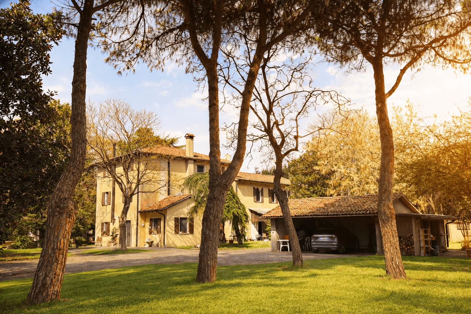 CA' IVELISE - Park mit Gesamtansicht des zum Verkauf stehenden Anwesens