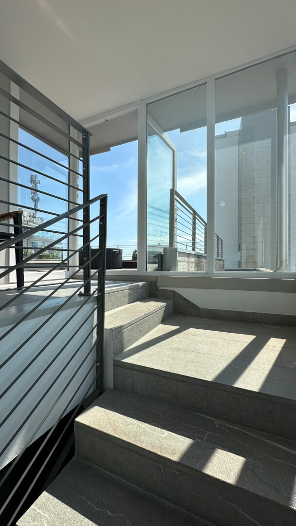 Treppe zur Dachterrasse im 6. Obergeschoss