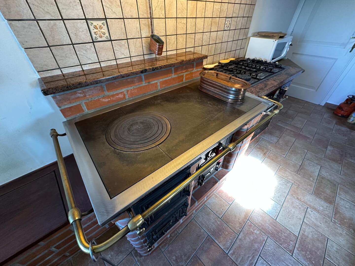 Cucina abitabile con Spolert piano primo
